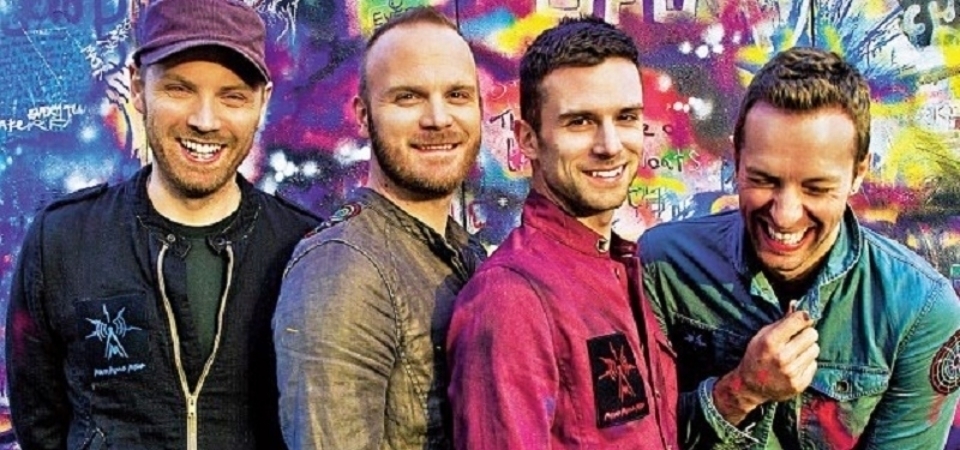 Coldplay 明年來台 Fix You? 先來看看主唱大人 Chris Martin 超懶人的紫色穿搭哲學