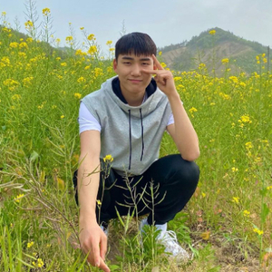 Medium 7fa3f9ef2001fdd8