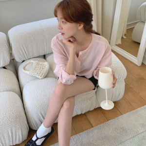 Medium 319130b4e48d5556