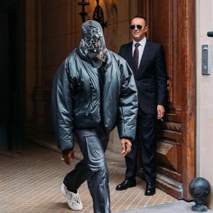 肯爺走入歷史？Kanye West 改名再拋姓，從今以後不叫肯爺只叫爺，沒有最狂只有更狂