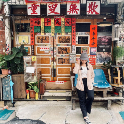 台南「OOTD 拍照熱點」推薦，復古咖啡、極簡清水模建築 ⋯ 讓每張穿搭都是吸讚美照