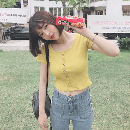 大胸部、小個子、大骨架女孩們的穿搭煩惱，這些 YouTuber 都知道！