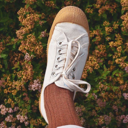 除了 Converse 跟餅乾鞋，這 4 個「帆布鞋」品牌，讓你想買更多鞋櫃珍藏它們！