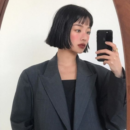 2020 秋冬最夯「肩上捲髮」範本推薦！蛋捲頭超俏皮、外翻捲可鹽可甜，短髮也能很有女人味