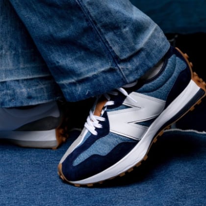 想買 NB 327 修旦幾勒，Levi's 跟 NB 327 的聯名美到不敢看！超帥丹寧鞋身加上精緻細節太欠收！