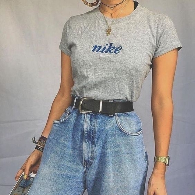 避免荷葉邊領口 如果想讓愛衣伴你到天長地久 這7 招 衣服保養大法 麻煩直接珍藏 Dappei