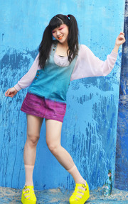 彩紅糖少女