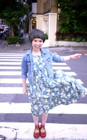 裙襬飄飄