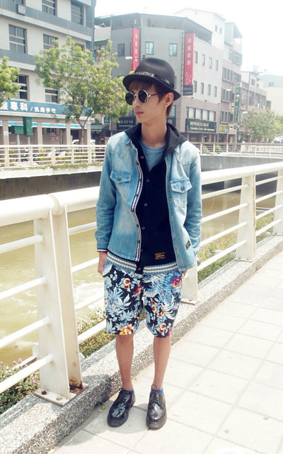 Blue x Black