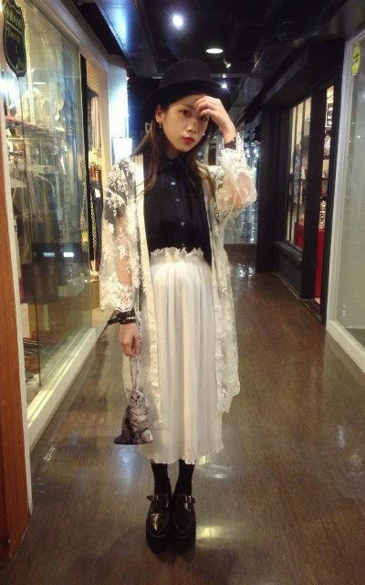 BLACK X WHITE