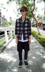 黑嚕嚕Look!