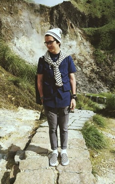 The Hiker and Urban City Look!