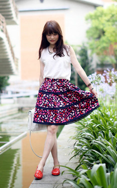 紅唇裙 ▪ So kiss me
