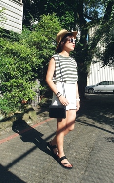 WHITE X BLACK GLASSES