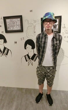 黑白中帶點小高調