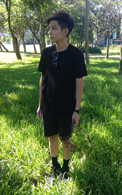 ▲ #GREEN #BLACK #FOREST #GRASS #RELAX #綠 。 ▲