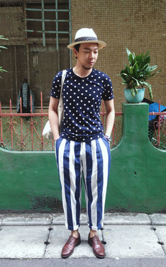 Dots & Stripes