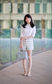 夏日，低明度的清亮