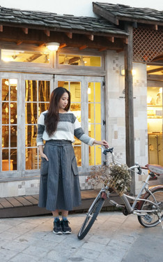 腳踏車鄉村女孩