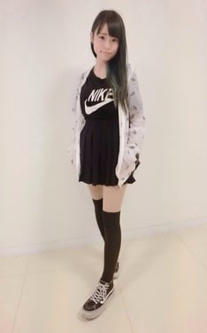 運動品牌小俏妞