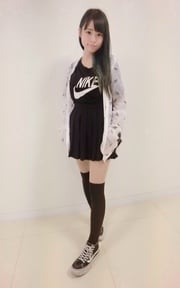 運動品牌小俏妞