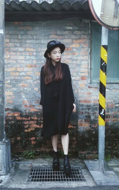 ALL BLACK