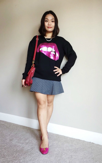 sweatshirt chic