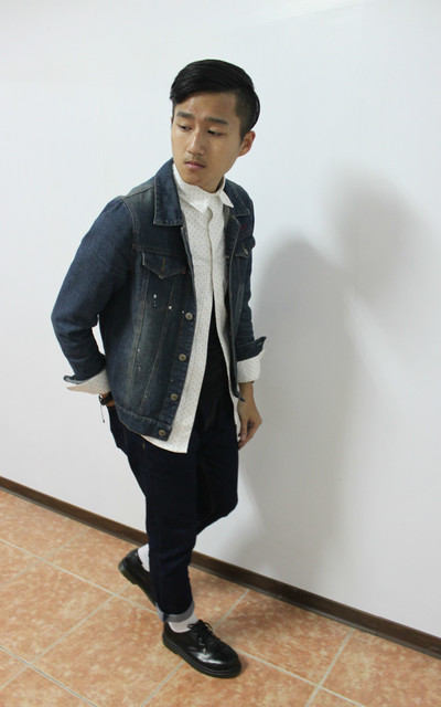 Denim & White 