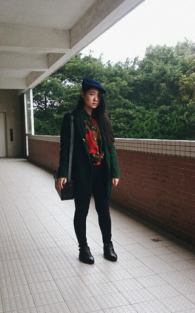 SCHOOL LOOK 2