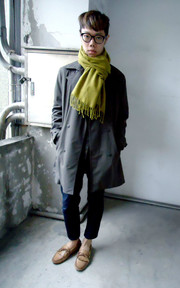 URBAN OUTFITTERS TRENCH COAT的穿搭