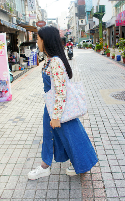 碎花女