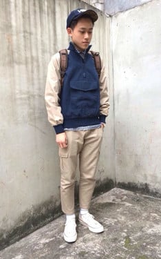 藍藍卡卡其其