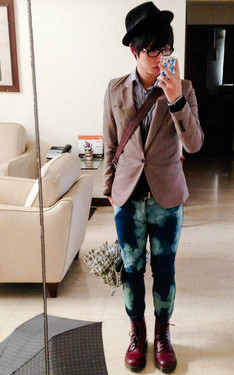 時尚穿搭：Acid wash X Blazer