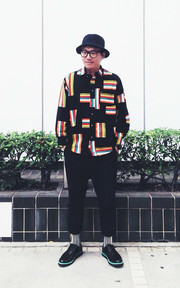 上班也要這麼花俏?!