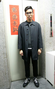 有年代的西裝大衣