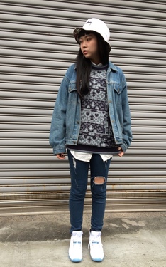 藍藍的