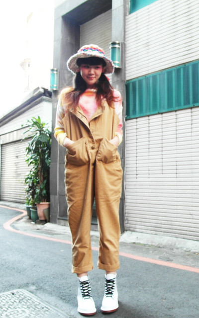 工作褲小妹