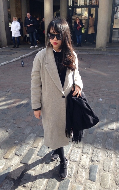 灰褐色大衣詮釋的優雅與大氣 #LFW
