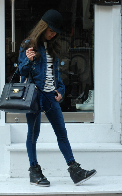   Love Denim 