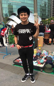 終於有雙平底鞋可以露襪子了!!