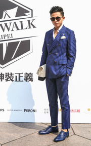 Suit Walk
