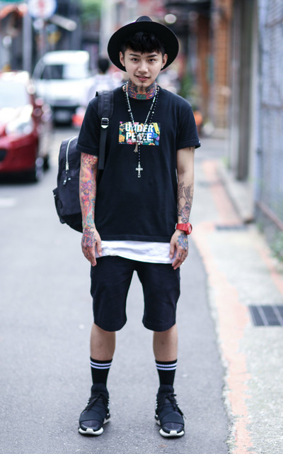  【眼前的黑不是黑】大沿帽 ＸBACKPACK ＸGENTLE SHORT  