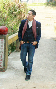 穿得帥帥走鵲橋