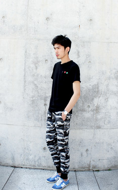 COMME DES GARCONS T
