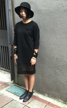 肩膀寬也可以很有自我風格
