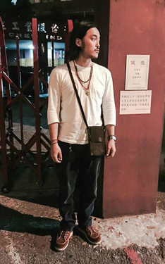 夏日喜歡素素的搭配。