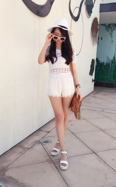 All-in-white boho girl in Cali #HelenismGoesToLA