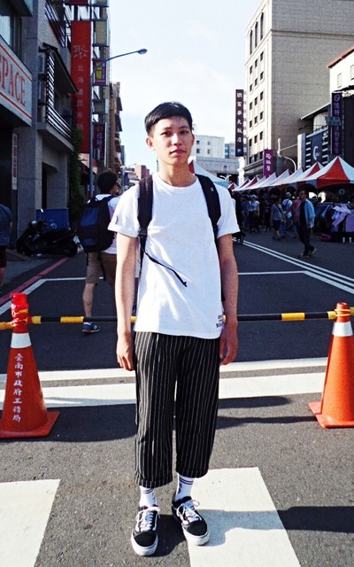 逛市集