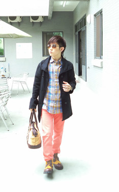 時尚穿搭：型男高貴英倫風單品:「黃藍格陽光紳士格紋口袋短袖襯衫」!!!
