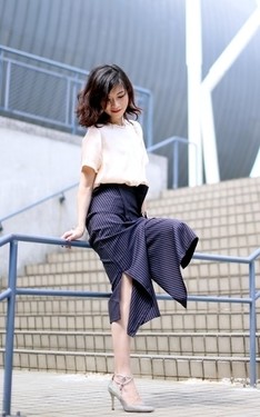 不標準美女